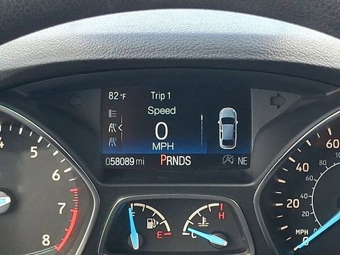 Used 2018 Ford Escape SE FWD image 22