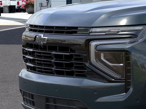 New 2026 Chevrolet Suburban RST AWD/4WD image 13