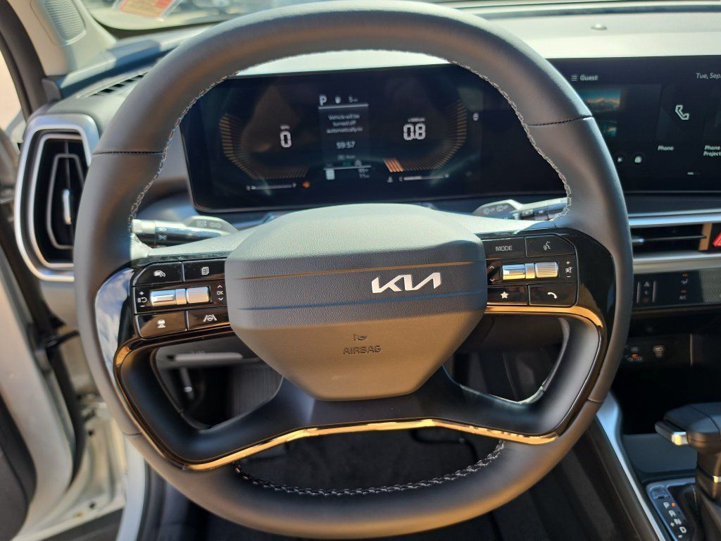 New 2026 Kia Sorento LX FWD image 28