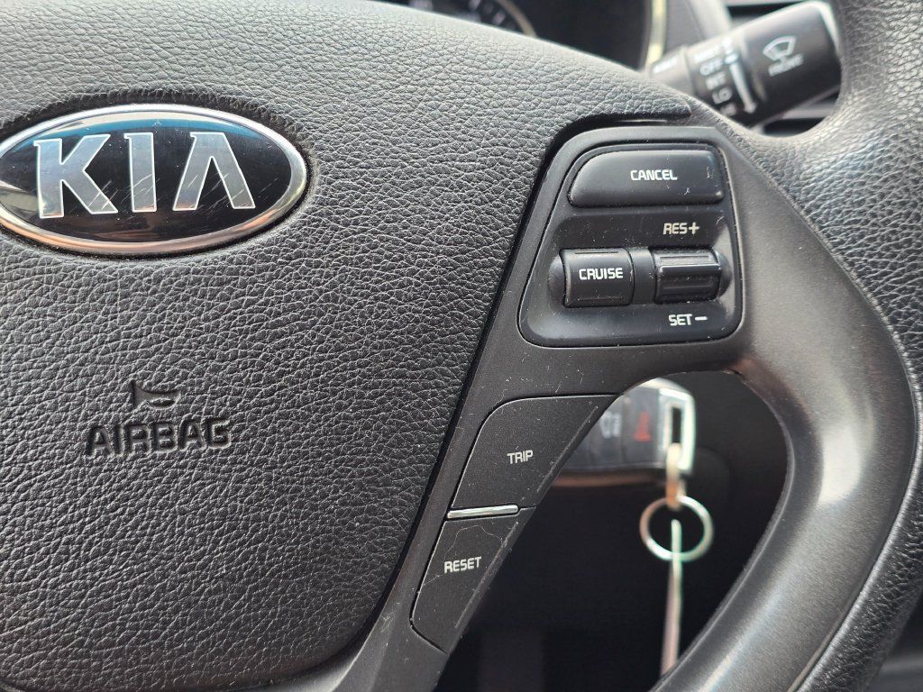 Used 2017 Kia Forte LX FWD image 16
