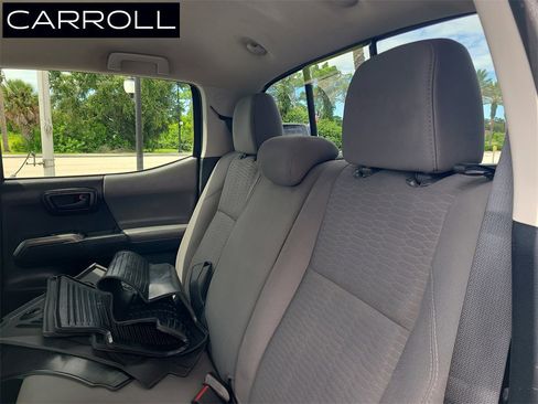 Used 2019 Toyota Tacoma SR5 image 11