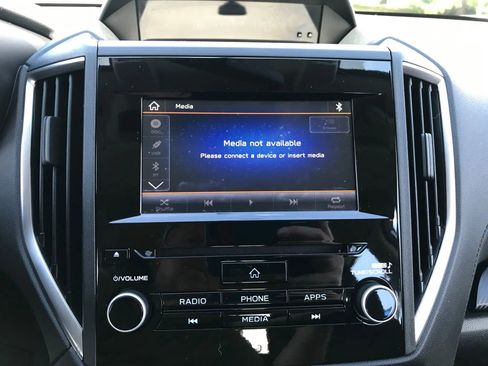 Used 2020 Subaru Impreza 2.0i Premium image 21