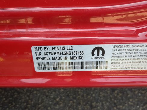 Used 2022 RAM 5500 Tradesman w/ Chrome Appearance Group RWD image 26