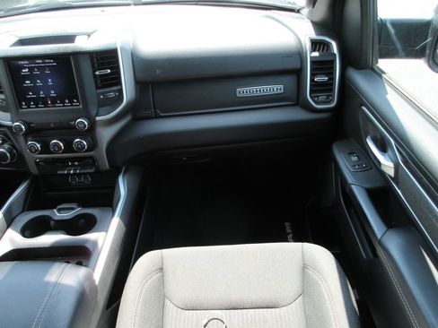 Used 2020 RAM 1500 Big Horn AWD/4WD image 18