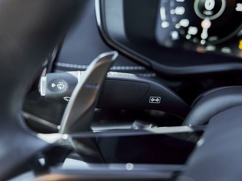 Used 2025 Aston Martin DBX 707 image 60