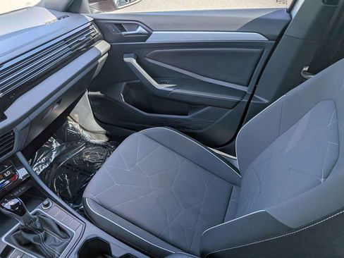 Used 2025 Volkswagen Jetta Sport FWD image 15