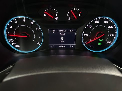 Used 2022 Chevrolet Equinox LS image 25