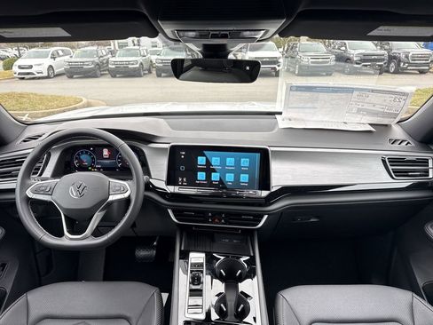 New 2026 Volkswagen Atlas Cross Sport SE FWD image 22