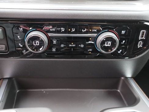 New 2026 Chevrolet Silverado 1500 High Country w/ High Country Premium Package AWD/4WD image 12