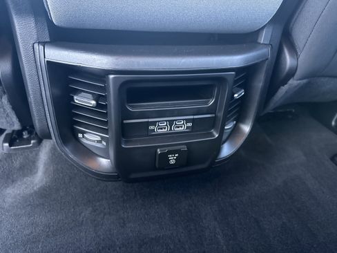 Used 2021 RAM 1500 Big Horn image 15