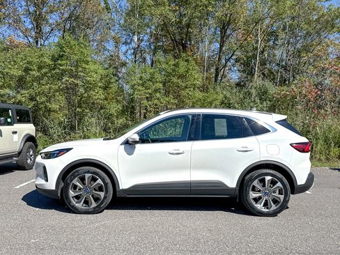 Certified 2023 Ford Escape Platinum image 8