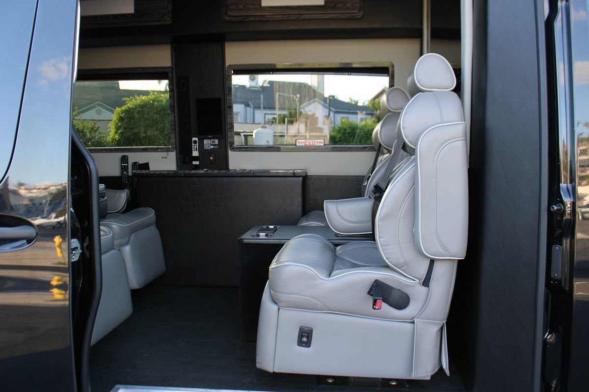 Used 2019 Mercedes-Benz Sprinter 170 image 14