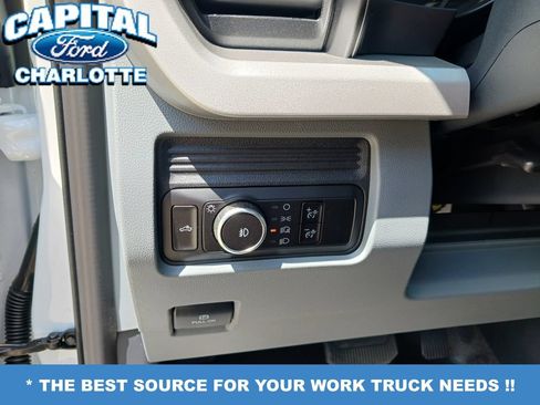 New 2026 Ford F250 XL w/ XL Chrome Package RWD image 24