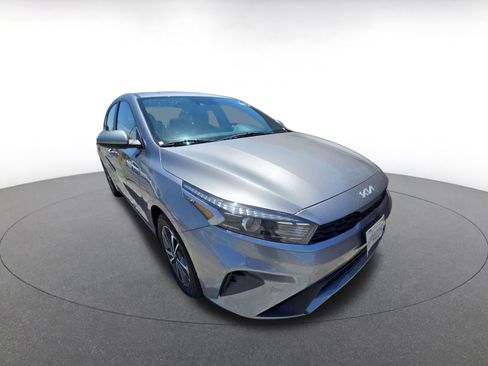 Used 2023 Kia Forte LXS FWD image 2