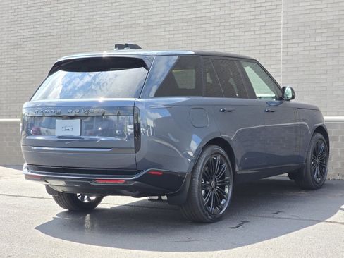 New 2025 Land Rover Range Rover SE image 41