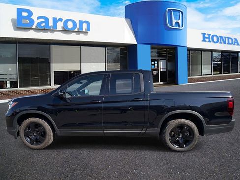 Used 2025 Honda Ridgeline Black Edition image 3