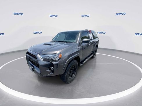 Used 2016 Toyota 4Runner SR5 RWD image 4