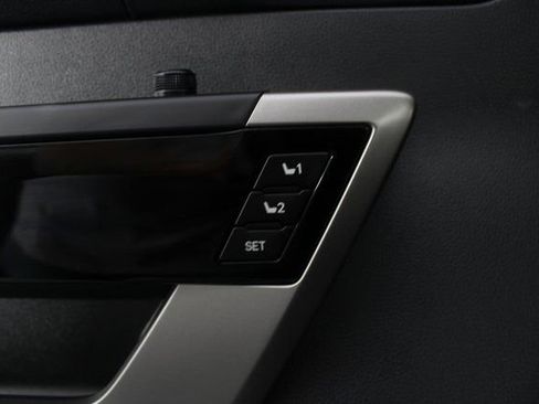 Used 2024 Toyota Tundra Limited image 18