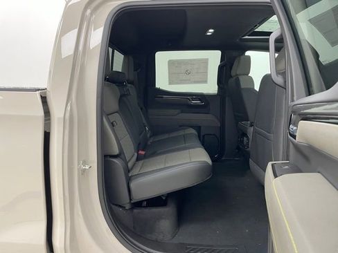 New 2026 Chevrolet Silverado 1500 ZR2 image 17