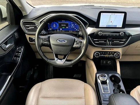 Used 2021 Ford Escape Titanium w/ Class II Trailer Tow Package image 5