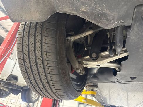 Used 2023 Tesla Model Y Performance image 7