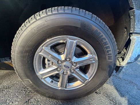 Used 2025 Ford F150 XLT w/ Equipment Group 302A MID image 11