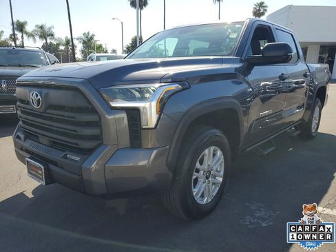 Used 2025 Toyota Tundra SR5 w/ SR5 Convenience Package AWD/4WD image 2