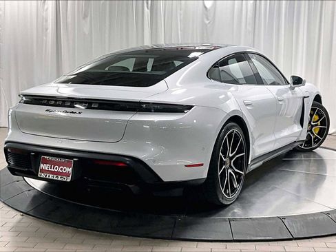 Used 2022 Porsche Taycan Turbo S image 10
