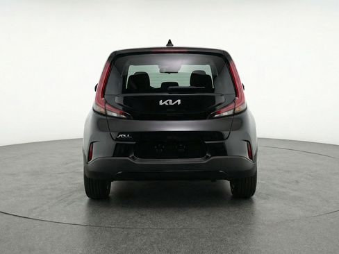 Used 2025 Kia Soul LX w/ LX Technology Package FWD image 7