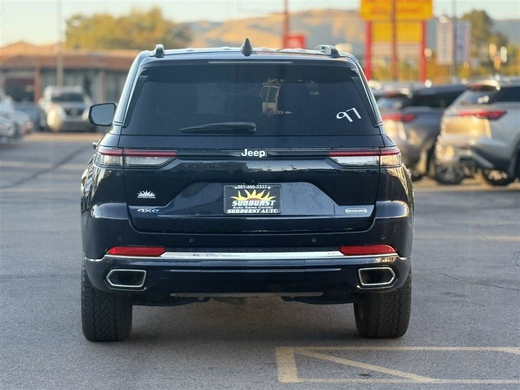 Used 2023 Jeep Grand Cherokee Overland AWD/4WD image 6