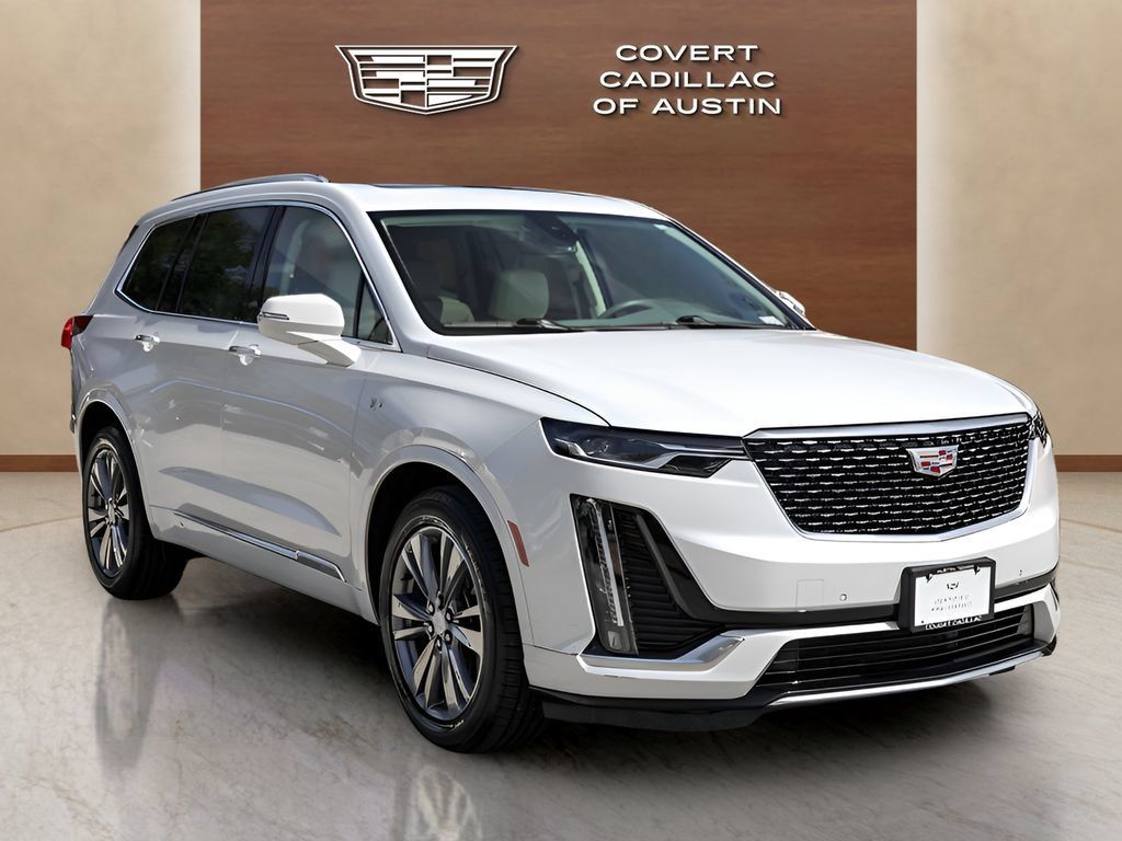 Used 2023 Cadillac XT6 Premium Luxury FWD image 6
