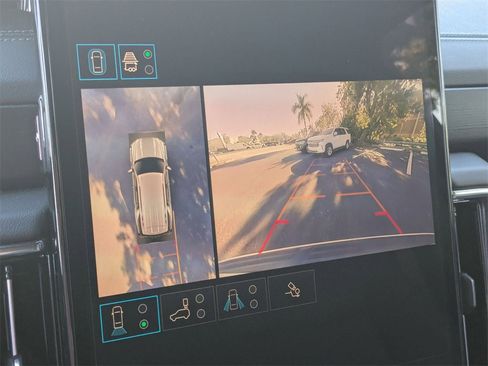 Used 2025 GMC Yukon Denali image 18