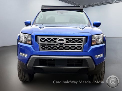 Used 2024 Nissan Frontier SV w/ SV Convenience Package image 9