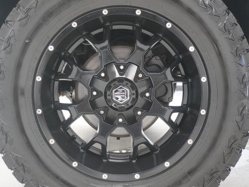 Used 2016 Chevrolet Silverado 1500 LT w/ All Star Edition AWD/4WD image 23