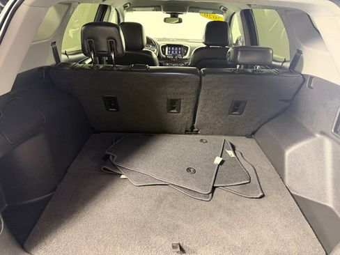 Used 2020 GMC Terrain SLT w/ Preferred Package FWD image 21