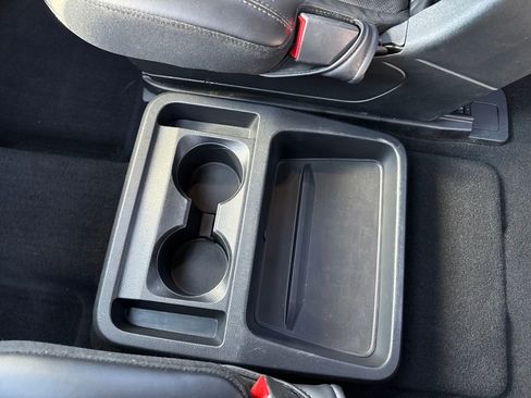 Used 2020 Ford Explorer Platinum image 39