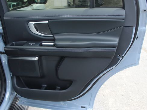 New 2026 Ford Expedition Platinum w/ Stealth Appearance Package AWD/4WD image 15