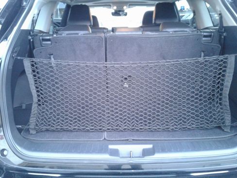 Used 2021 Toyota Highlander XLE image 13