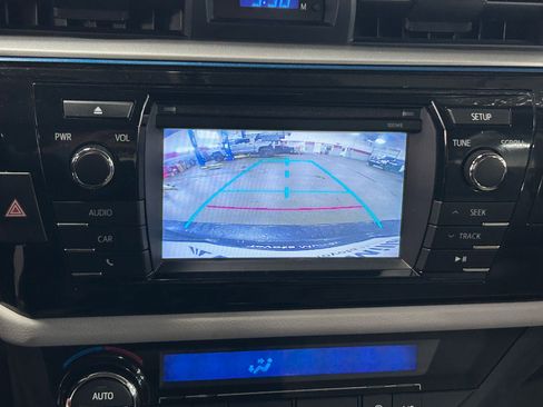 Used 2015 Toyota Corolla LE image 20