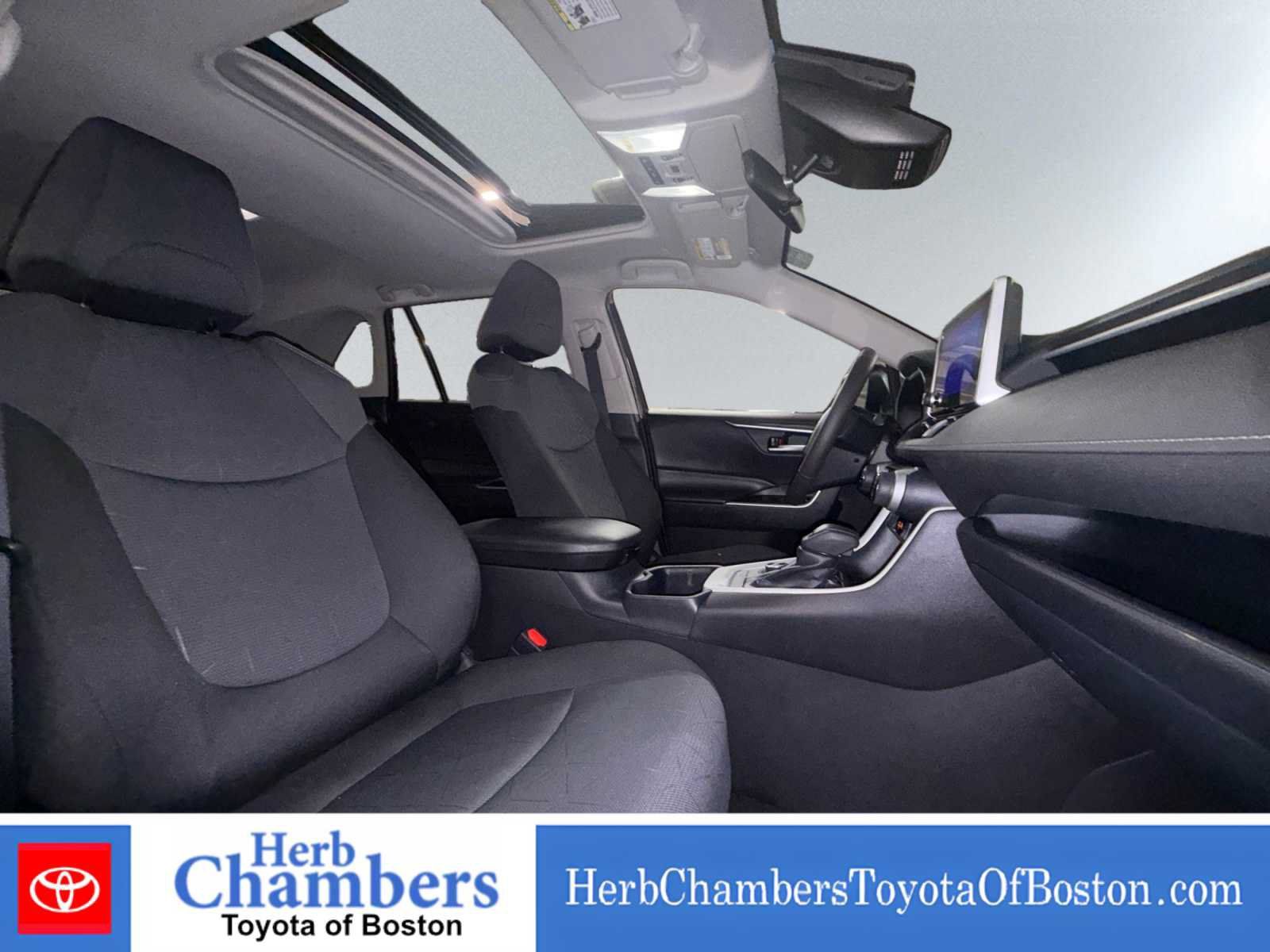 Used 2025 Toyota RAV4 XLE w/ Convenience Package AWD/4WD image 20