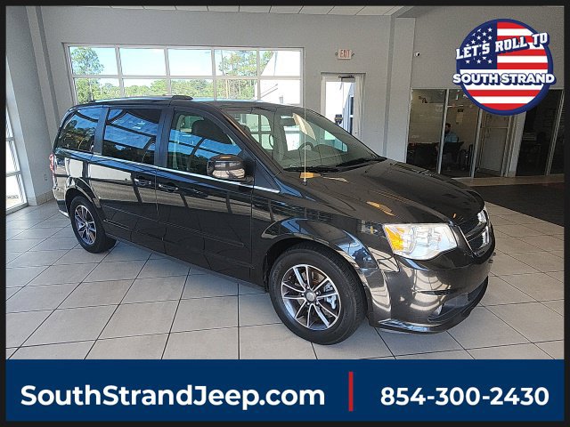 Used 2017 Dodge Grand Caravan SXT FWD image 1