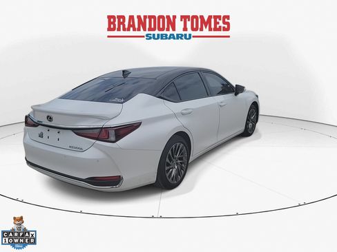 Used 2025 Lexus ES 300h w/ Technology Package FWD image 9