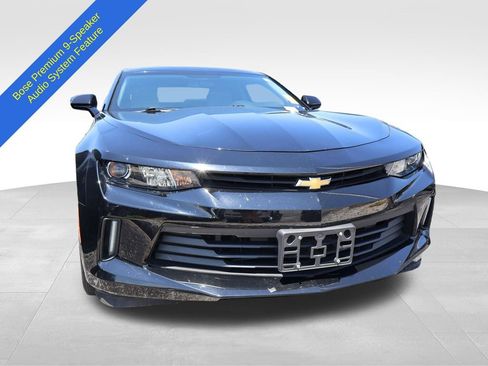 Used 2017 Chevrolet Camaro LT RWD image 8