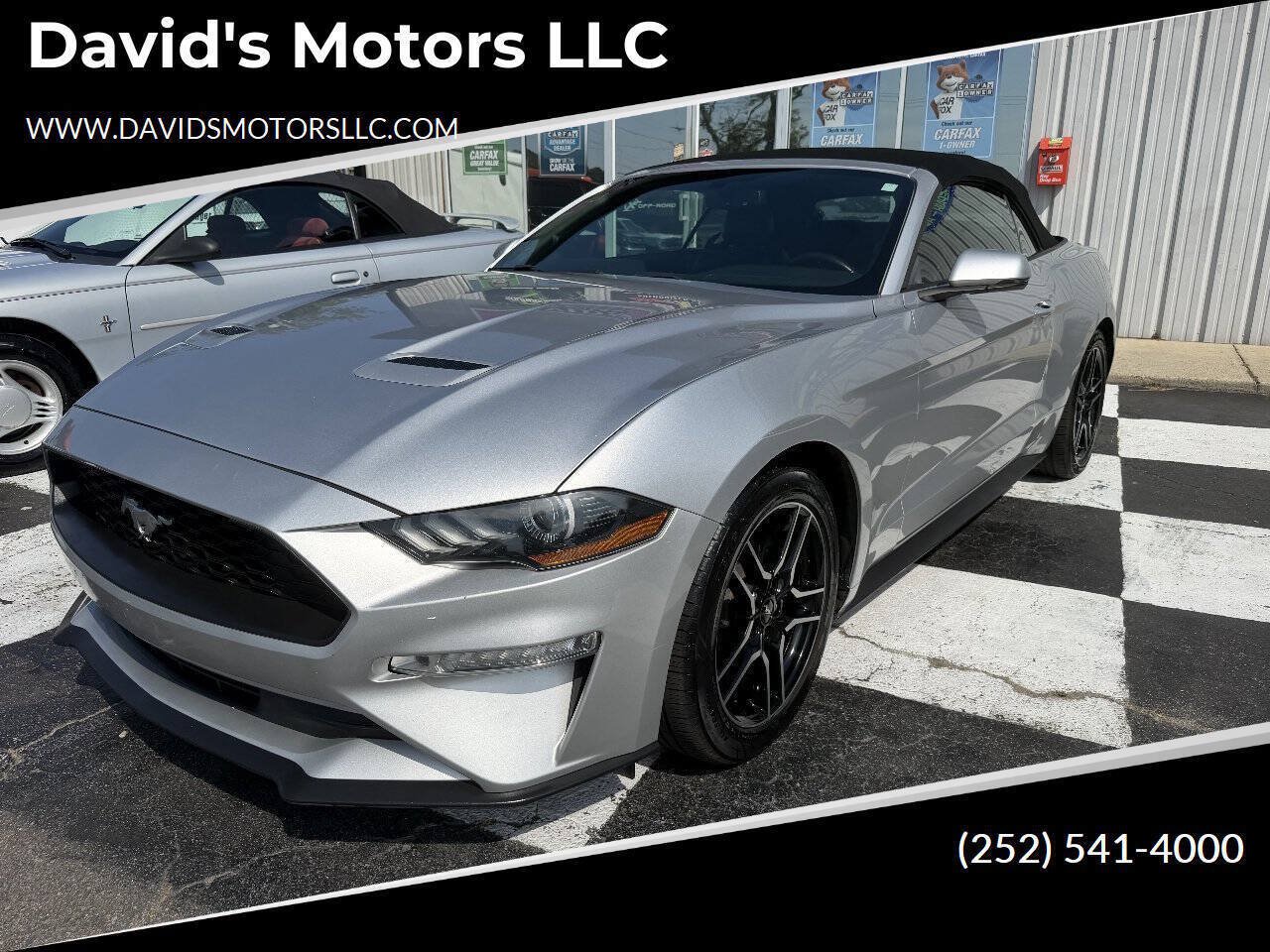 Used 2019 Ford Mustang Premium RWD image 1