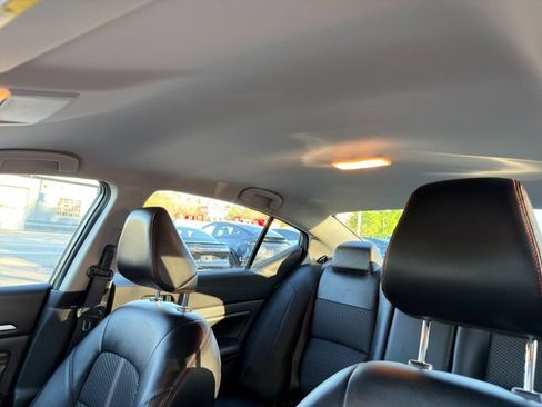 Used 2023 Nissan Altima 2.5 SR AWD/4WD image 19