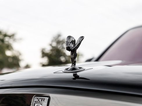 Used 2022 Rolls-Royce Cullinan Black Badge w/ Dark Exterior Package image 5