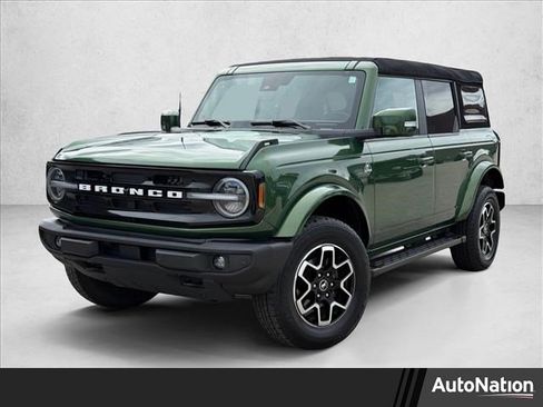 Used 2023 Ford Bronco Outer Banks image 1