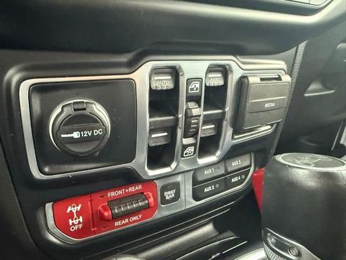 Used 2019 Jeep Wrangler Unlimited Rubicon image 13