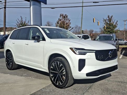 New 2026 Volvo XC90 B6 Ultra w/ Lounge Package image 1