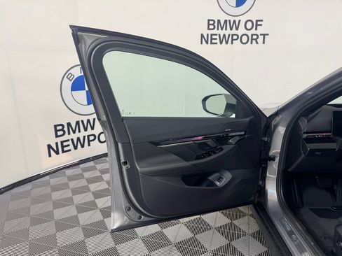 New 2027 BMW 530i xDrive w/ Premium Package AWD/4WD image 16